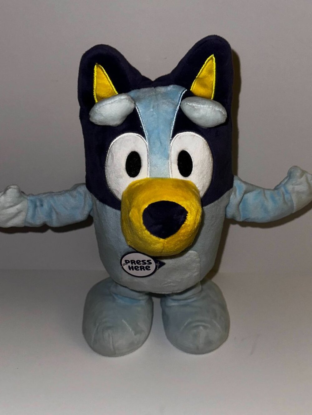 DANCE & PLAY BLUEY electronic toy TESTED AND WORKS 55 phrases & 3 games!